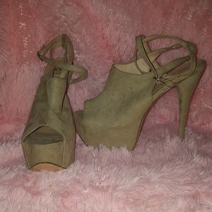 Nude mule with ankle strap